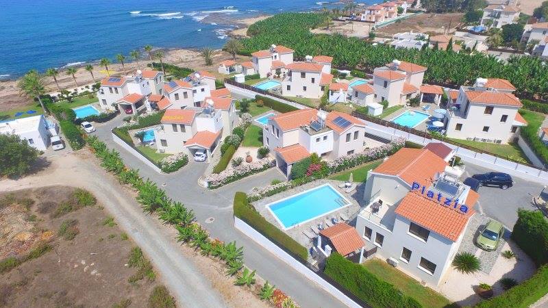 Platzia Beach Villas 
